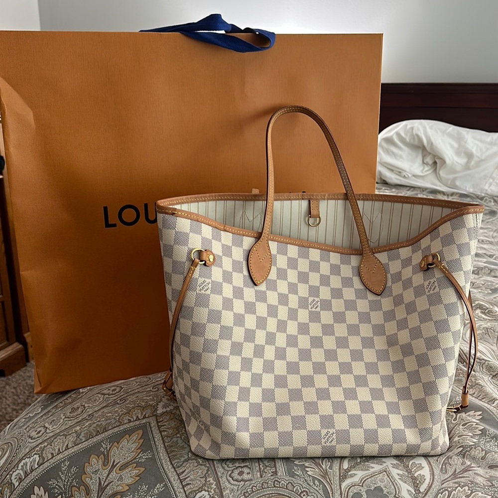 Louis Vuitton Neverfull MM